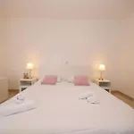 Casa vacanze 6 Bedroom Beautiful In Zara