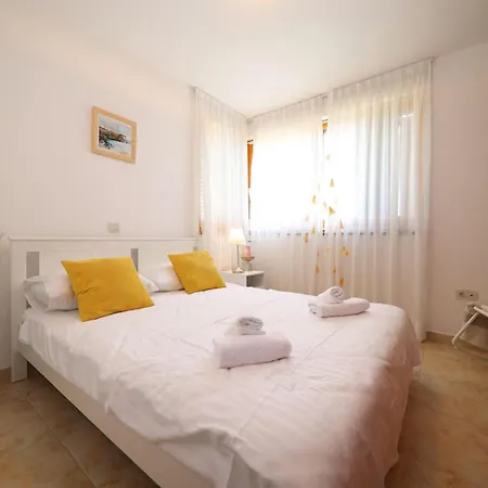 6 Bedroom Beautiful In * Zadar