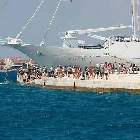 6 Bedroom Beautiful In Prázdninový dům