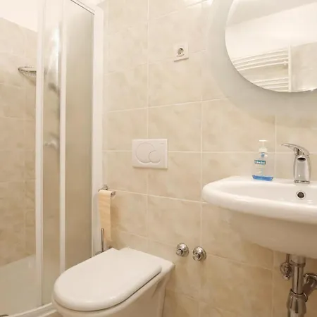 6 Bedroom Beautiful In * Zadar