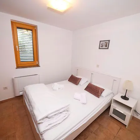 6 Bedroom Beautiful In * Zadar