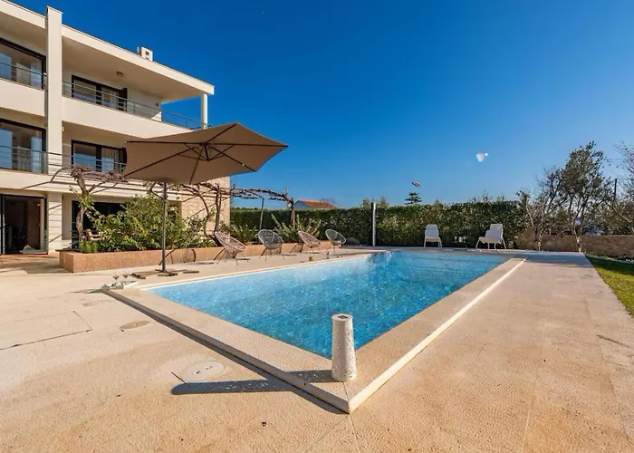 Hébergement de vacances 6 Bedroom Beautiful In