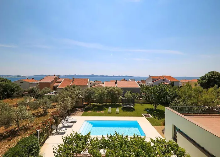6 Bedroom Beautiful In * Zadar